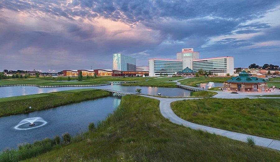 Hotel & Casino Stay at Mystic Lake